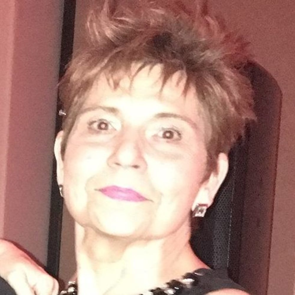 Meet your Posher, Juliette